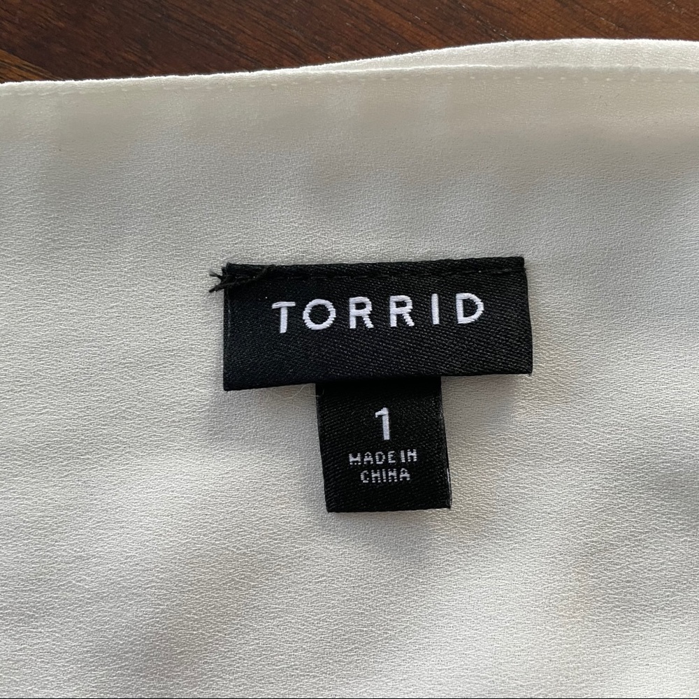 Torrid White Button Down - Picture 3 of 3